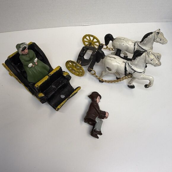 Vintage Cast Iron Double White Horse Drawn Carriage With Driver & Lady Passenger - Picture 6 of 7
